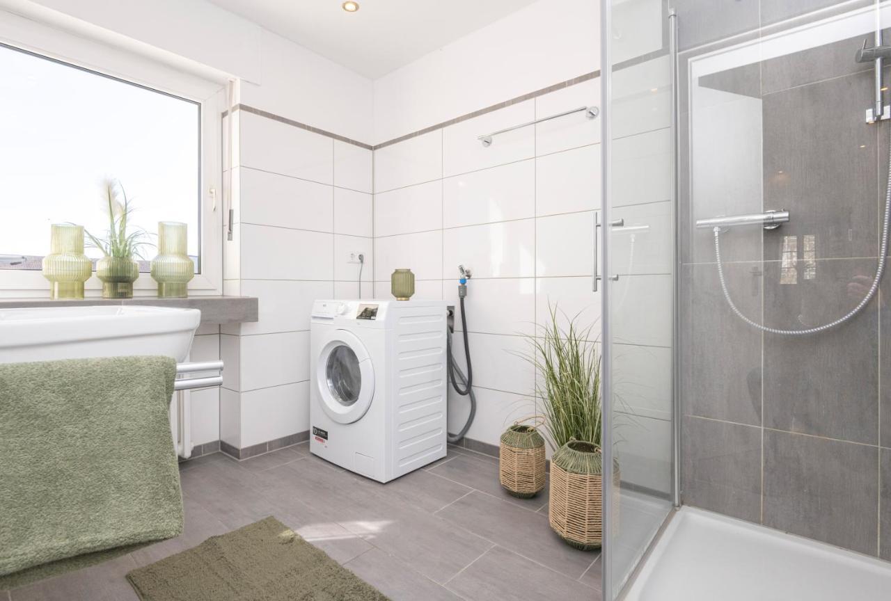 Center Dream Apartment - Netflix Krefeld Luaran gambar